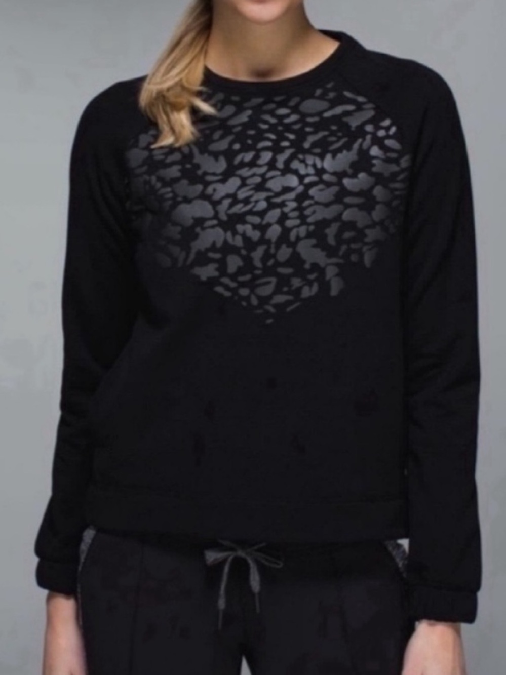 Lululemon Snapshot Black Crew Sweatshirt